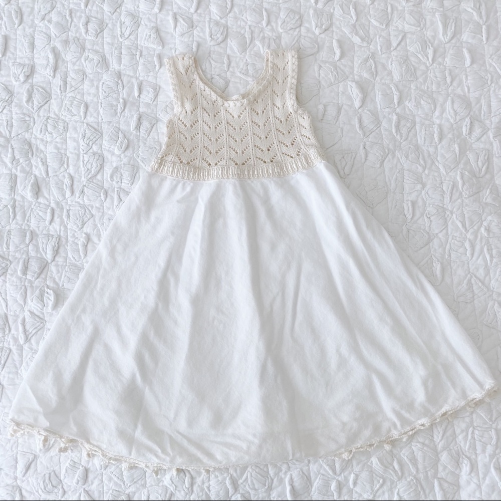 {Aravore UK} Girls hand-knitted dress size 2T-4T